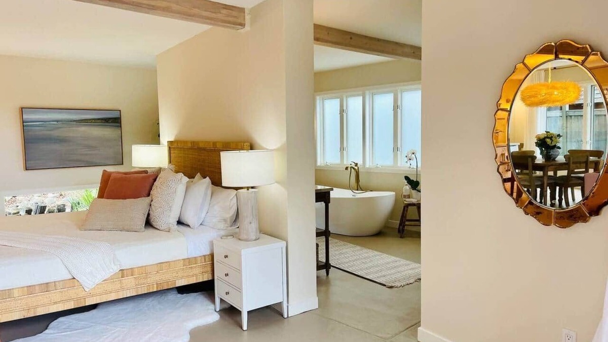 Sebastopol House | Walk to Downtown Sebastopol * Luxe Vacation Studio