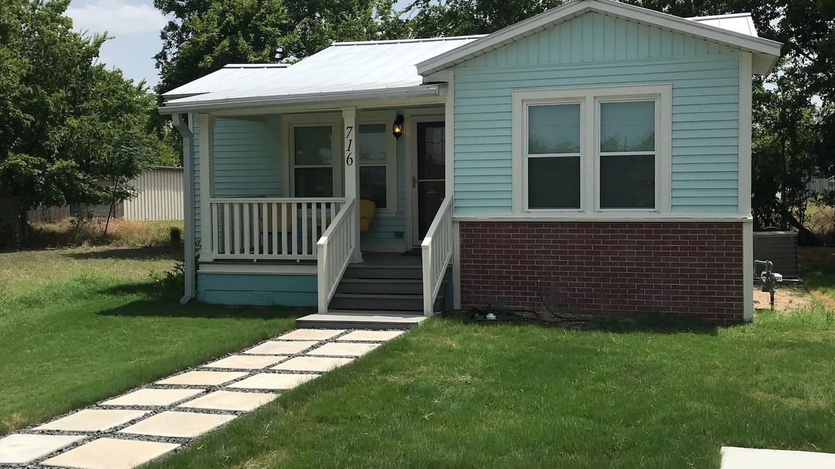 New Braunfels House | Walk to Downtown Shops, Restaurants, Farmers Market, & River
