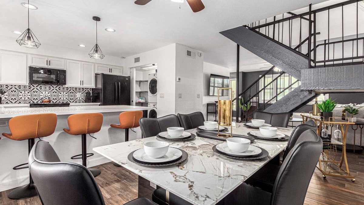 Casa Granada Townhouses House | Walk to Old Town & Giants Stadium! Unit w/Pool