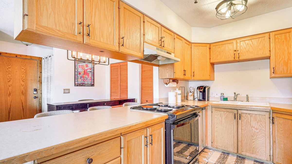 Downtown Park City Apartment | Walk to Old Town Park City: Unit w/Shared Hot Tub
