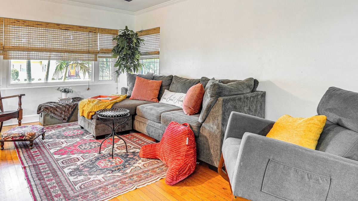 Lakeland House | Walk to Parks & Golf: Artsy Bungalow in Lakeland!