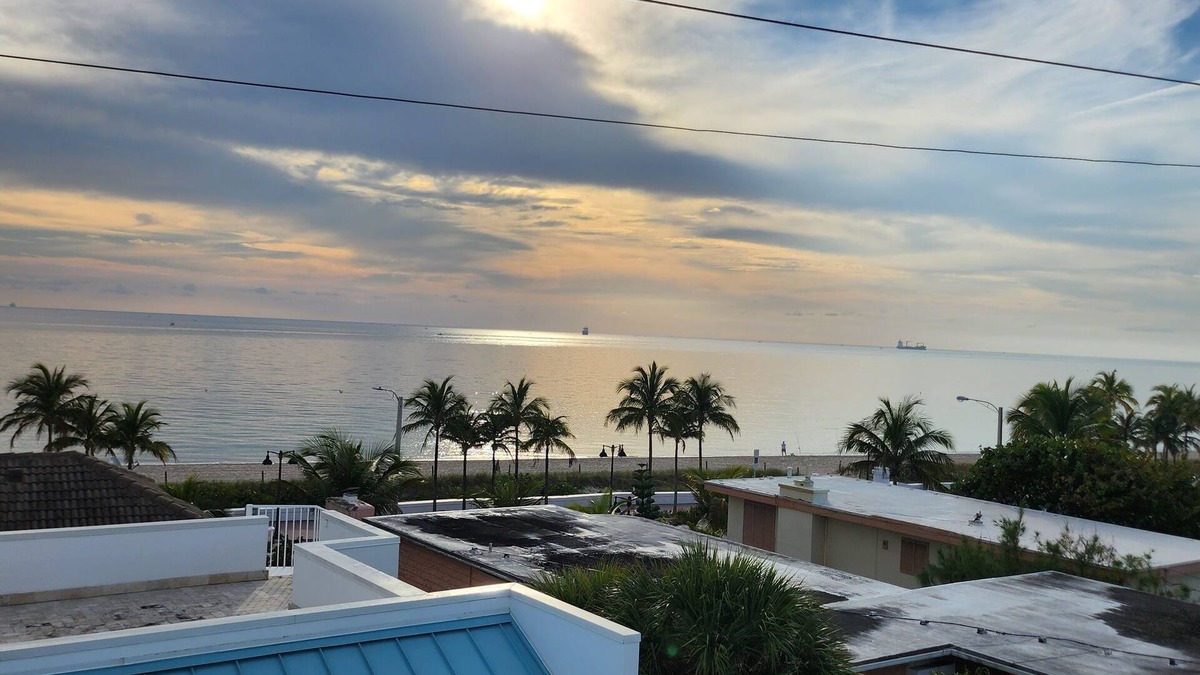 Barrier Island House | Walk to the Beach! 5-bdrm home w/wrap-around deck views for the entire family.