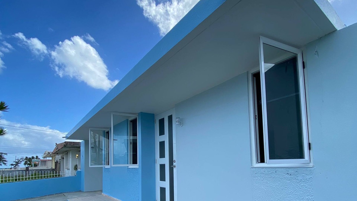 Punta Santiago House | Walk to the Beach taking in the Ocean Breeze