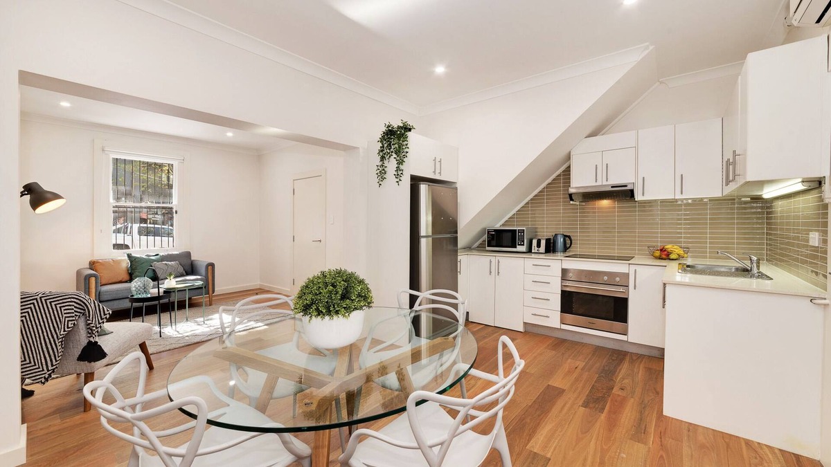 Pyrmont Apartment | Walk to the city, Fish Market, Darling Harbour