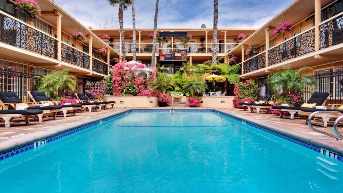 Laguna Beach Hotel | Walk to the Main beach, Swim, shops nearby. #15