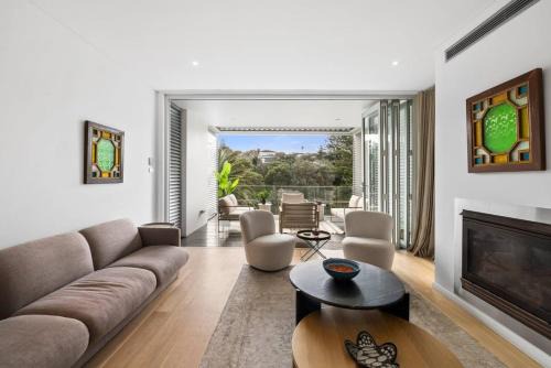 Bronte House | Walk to Waves - Bronte Stay