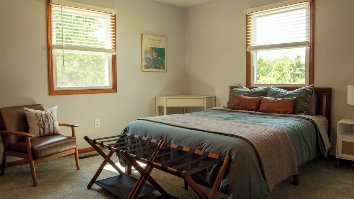 Alto Pass House | Walk to Weddings-Wineries-Trails, Family Friendly