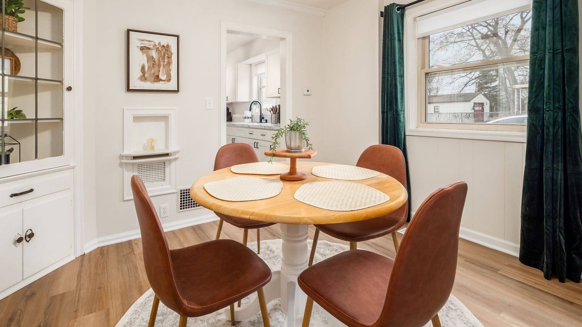 Grove City Apartment | Walkability to Charming Downtown Grove City