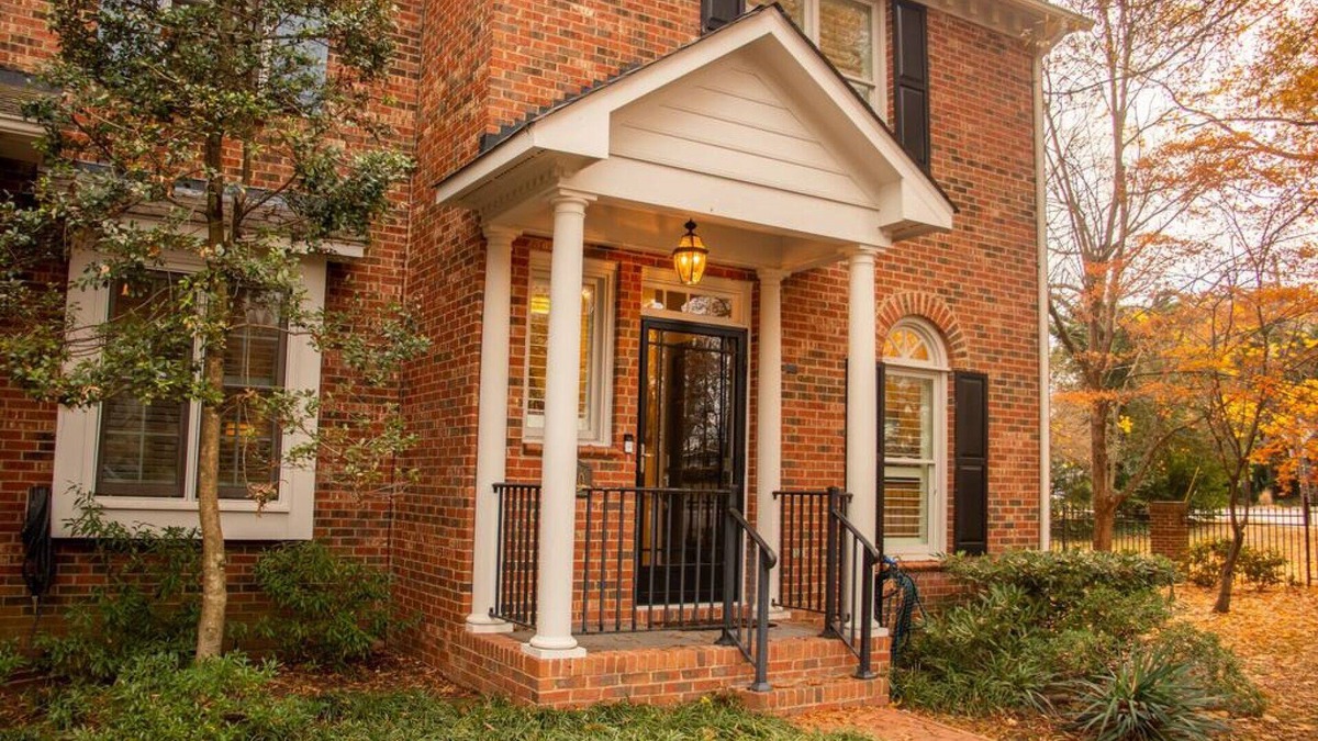 East Mordecai Neighborhood House | Walkable 2 BR in Mordecai | Close to Everything
