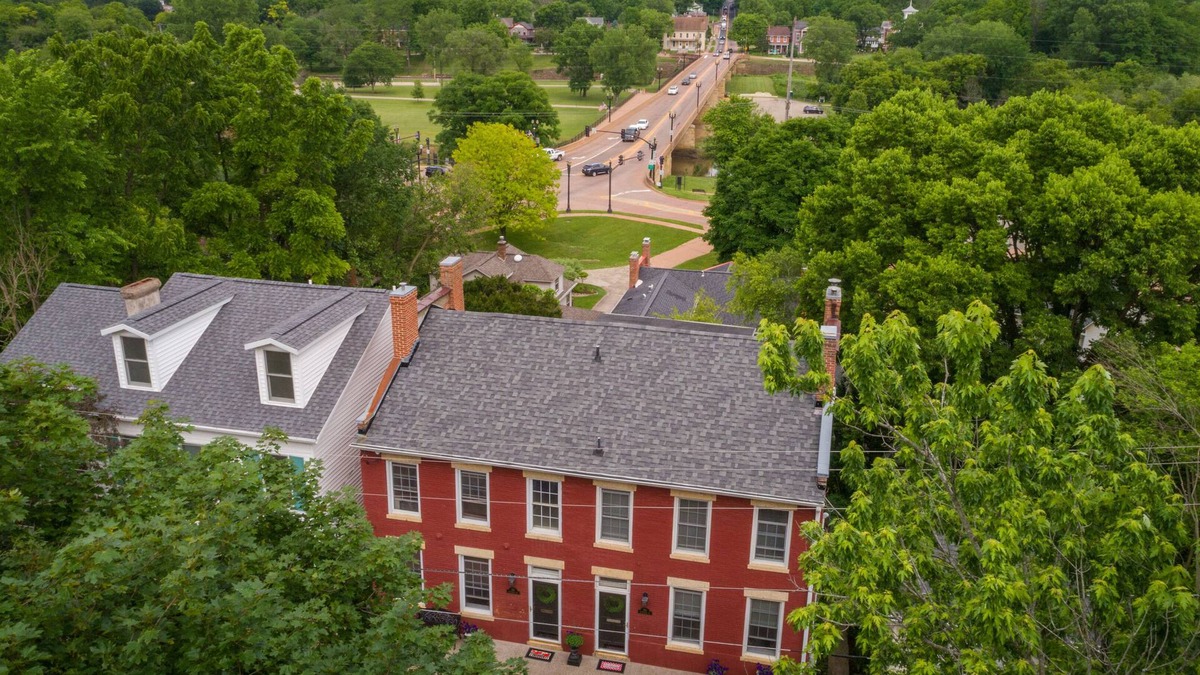 Galena House | Walkable 2 Downtown Galena w/Parking! Perfect for access 2 Halloween Parade!