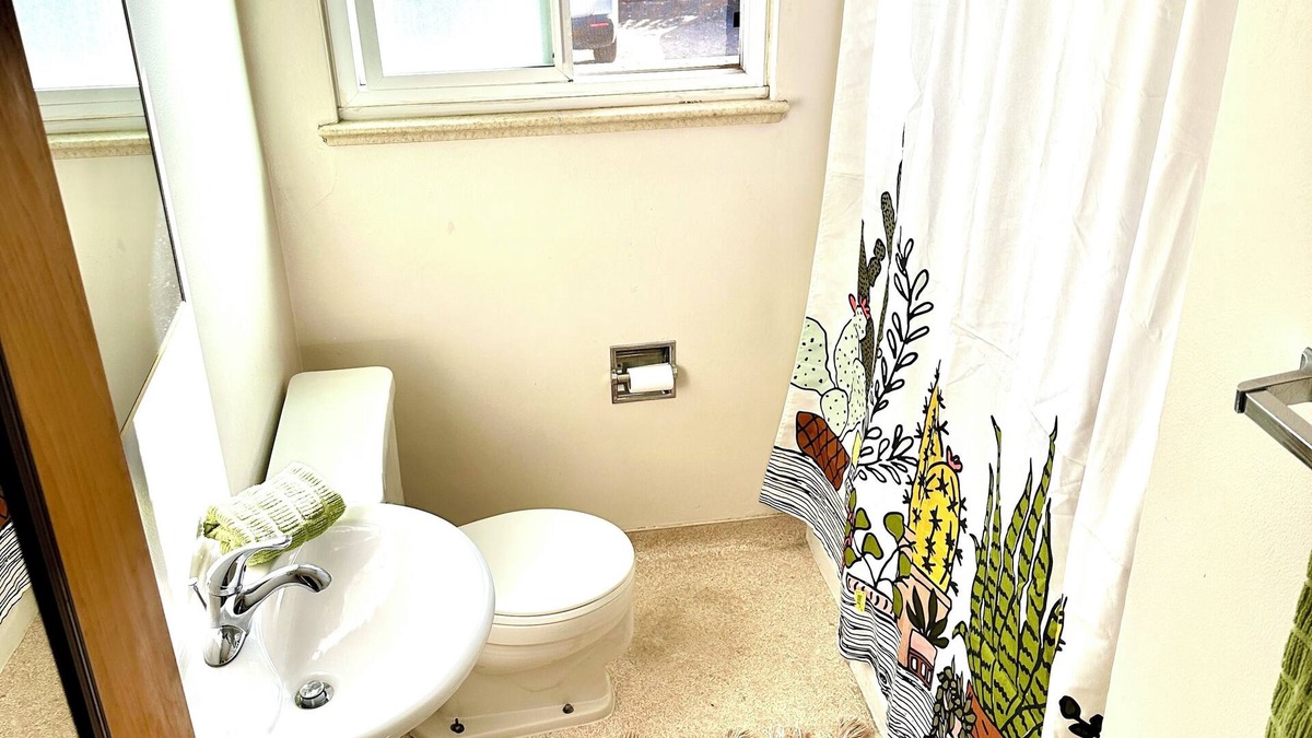 Barths Apartment | Walkable, bright 2BR charmer in the heart of Wheat Ridge near Lo-Hi