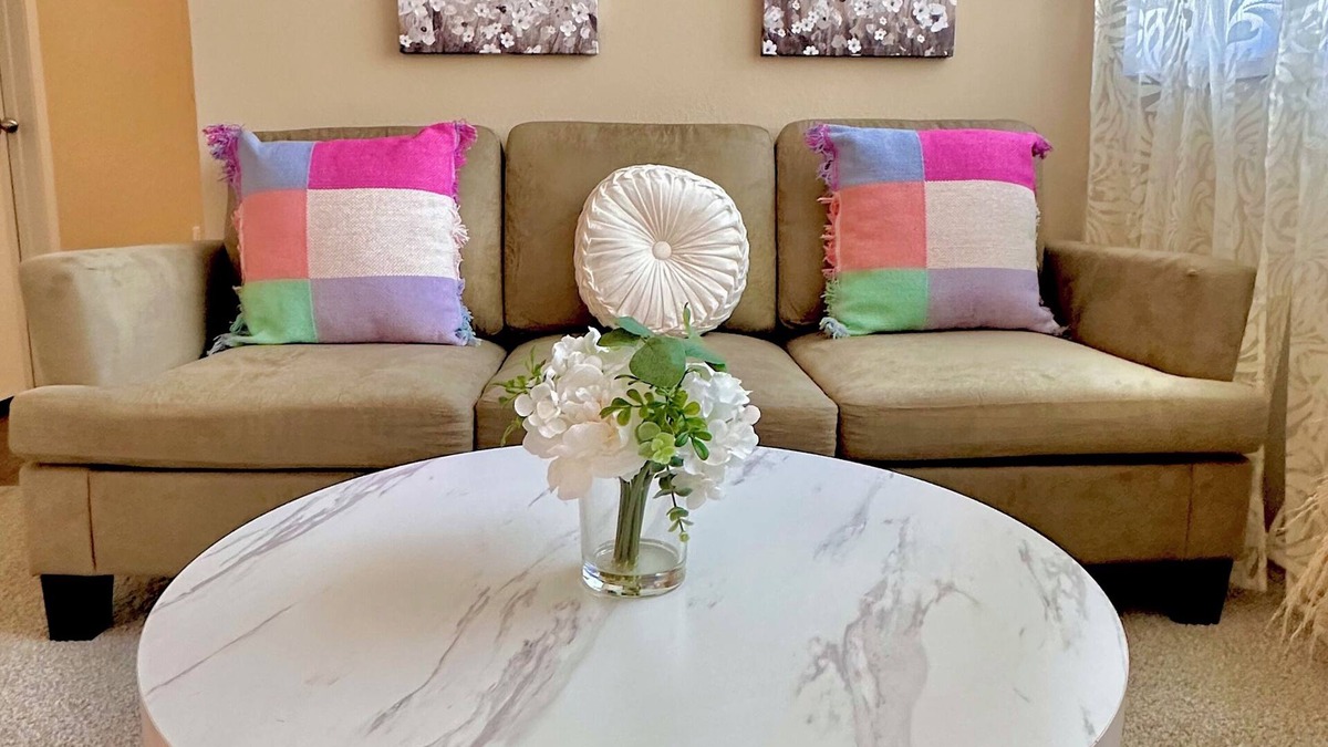 Legacy Park Apartment | Walkable Chic Studio in Trendy Area/Parking garage/Wifi