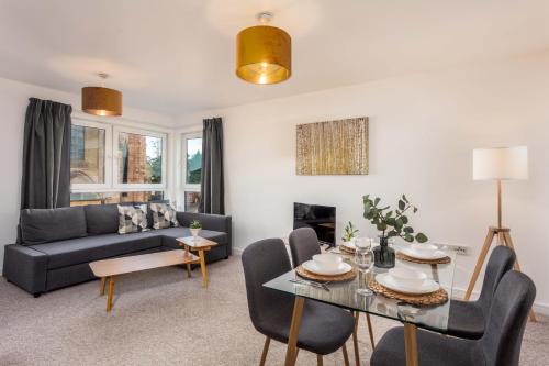 Kilmarnock Apartment | Walker Suite No53 - Donnini Apartments