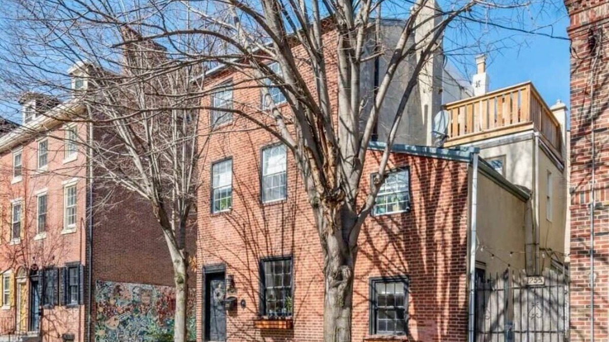 Washington Square West House | Walkers Paradise 3BR Trinity Heart of Philly!