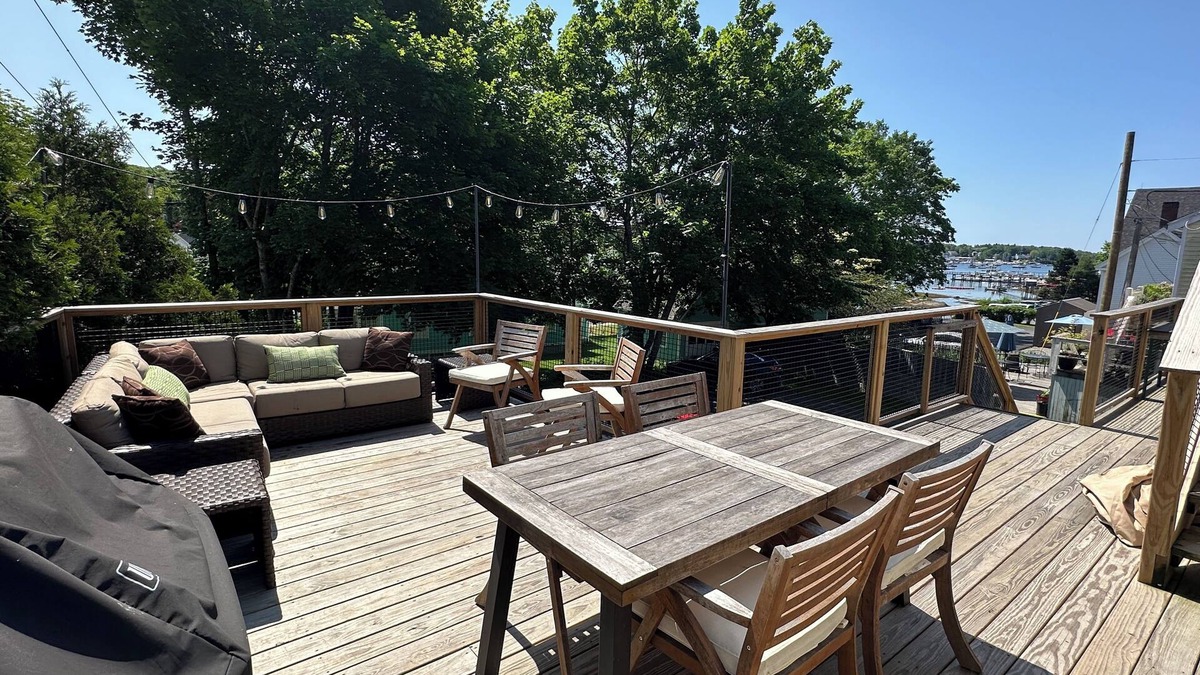 Boothbay Harbor Condo | Walking Distance To Shops, Restaurants And Footbridge