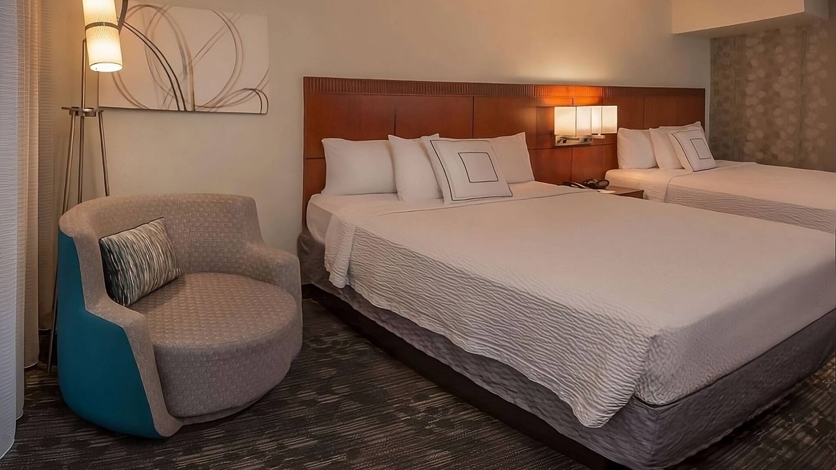 Rosslyn Apartment | Walking Tour at The Capitol! TWO Convenient 2BR Suites, Onsite Parking!