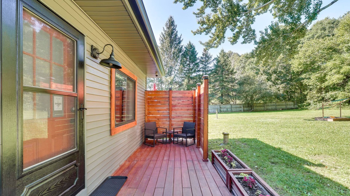 Wallkill Apartment | Wallkill Apartment w/Private Patio: 6 Mi to Town!
