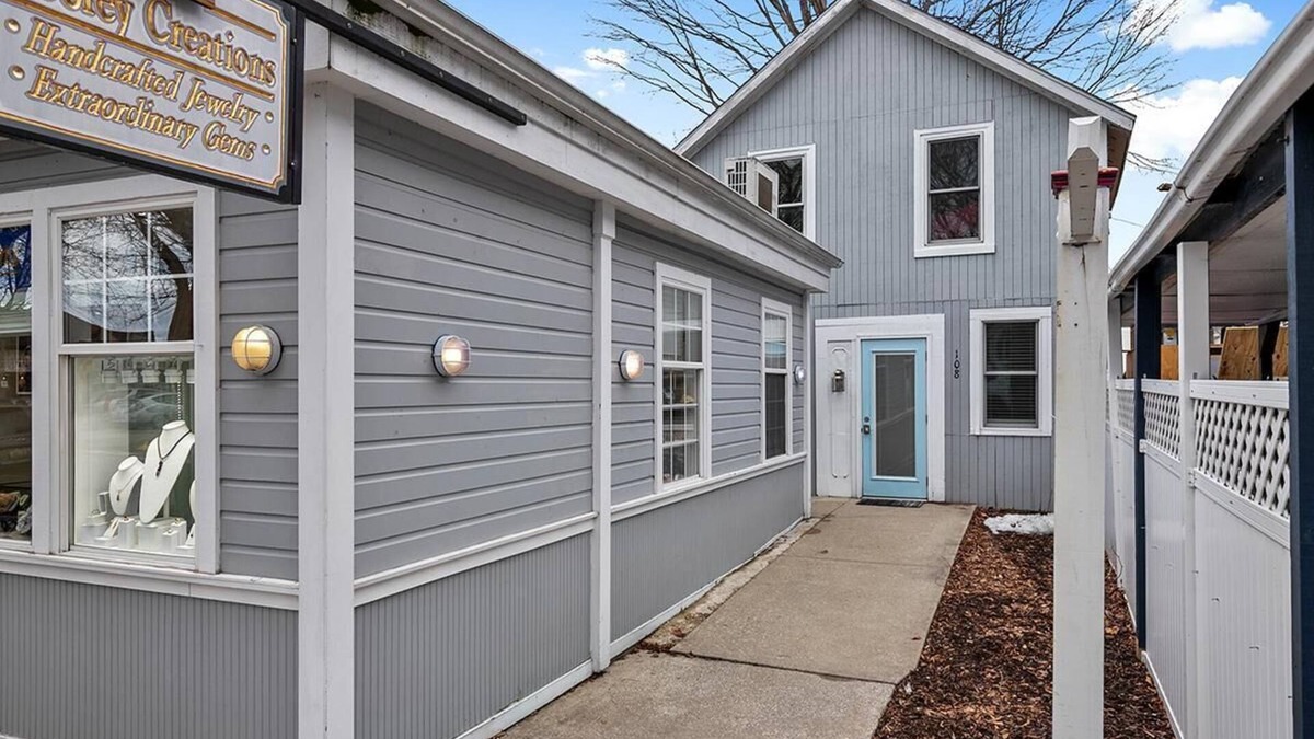 Saugatuck Apartment | Wallys Place