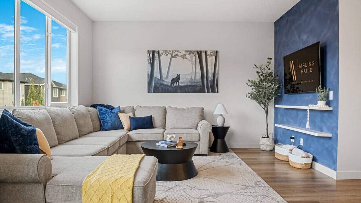 Cochrane Apartment | Wanderer`s Haven | Private Nordic Spa | Game Room