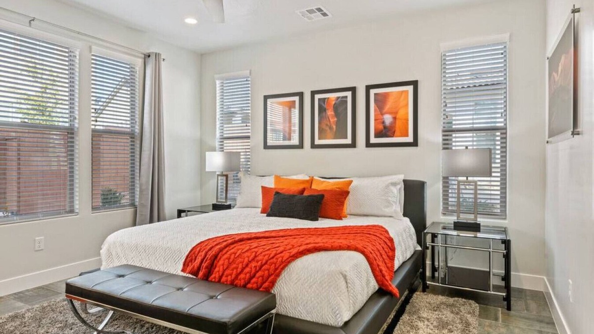 Sienna Hills House | Wanderlust: Luxury 5 BR/4 BA Home and Retreat