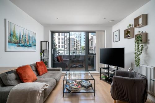 Wandsworth Apartment | Wandsworth Deluxe Two-Bedroom Apartment