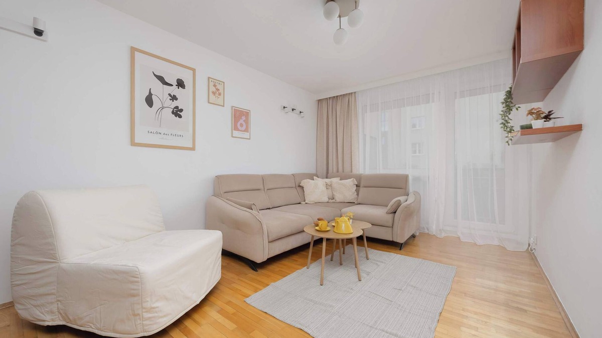 Saska Kepa Apartment | Wandy 14 Warsaw | Spacious Air-conditioned Apartment with Balcony | Close to PGE
