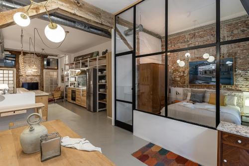 Barrio de La Latina Apartment | Waou Art Loft La Latina