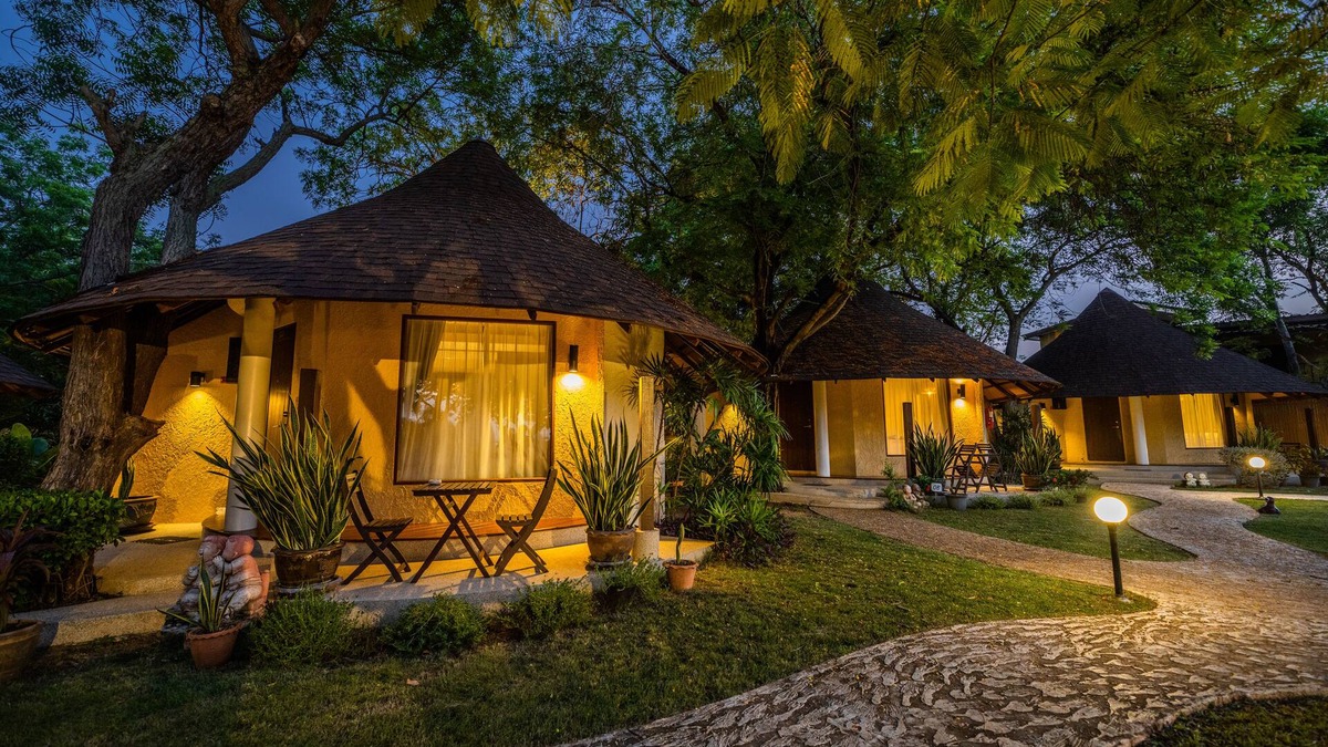 Sattahip Hotel | Warasin Resort