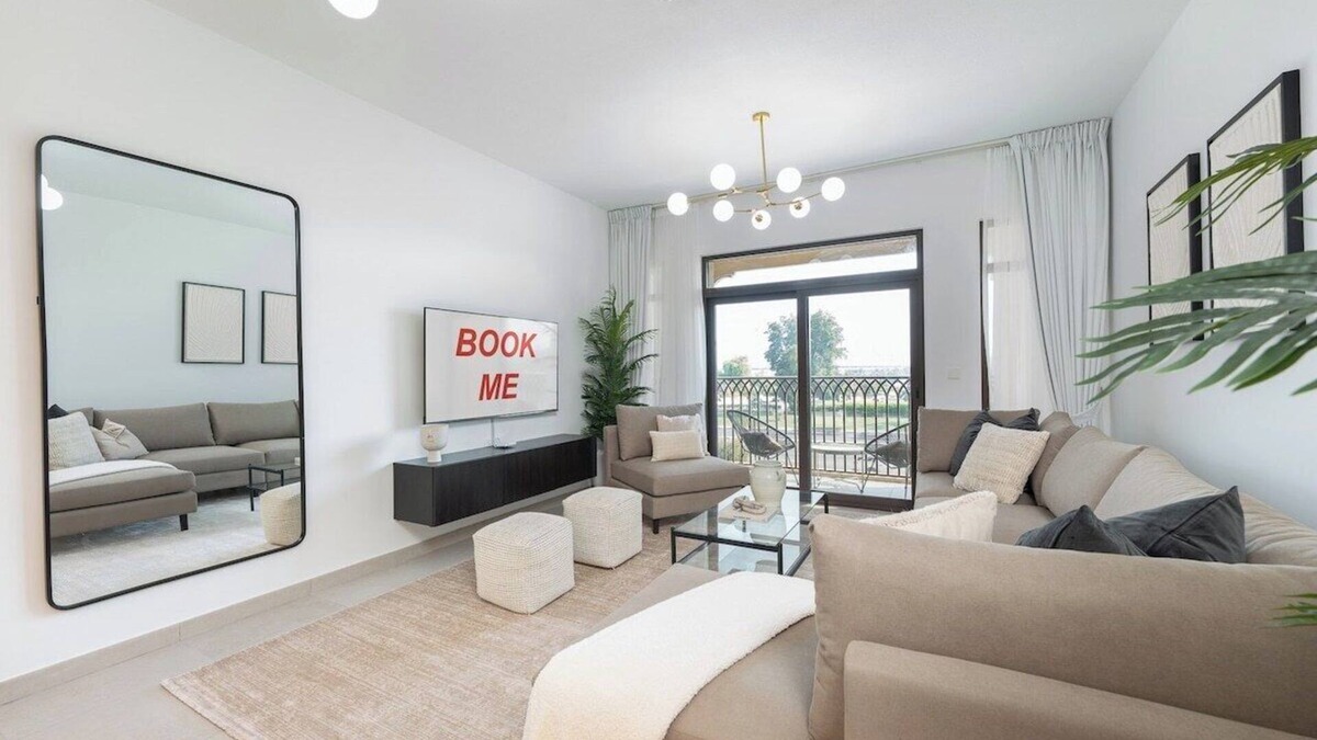 Umm Suqeim 3 Apartment | Warm and Earthy 1-Bedroom Apartment Perfect for Family in Madinat Jumeirah Livin