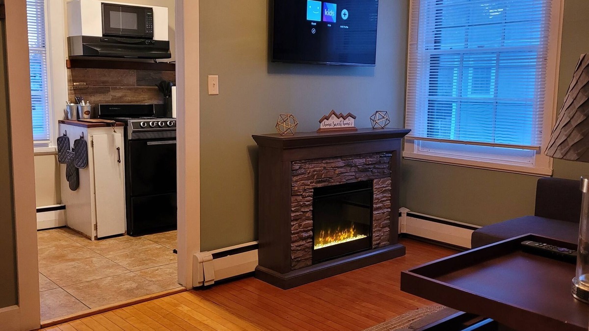 Taunton Apartment | Warm and Inviting Rustic design Vrbo in Taunton