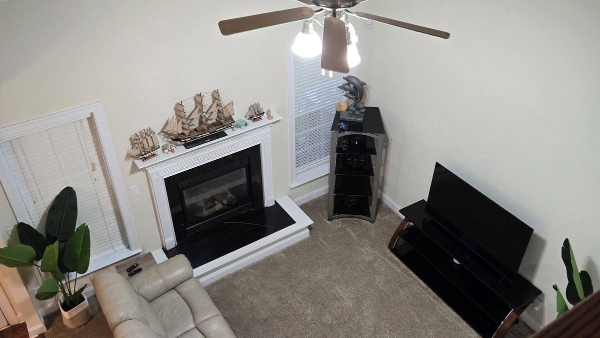 Prosperity Church Road House | Warm and Private 5-bedroom house with AC in Charlotte