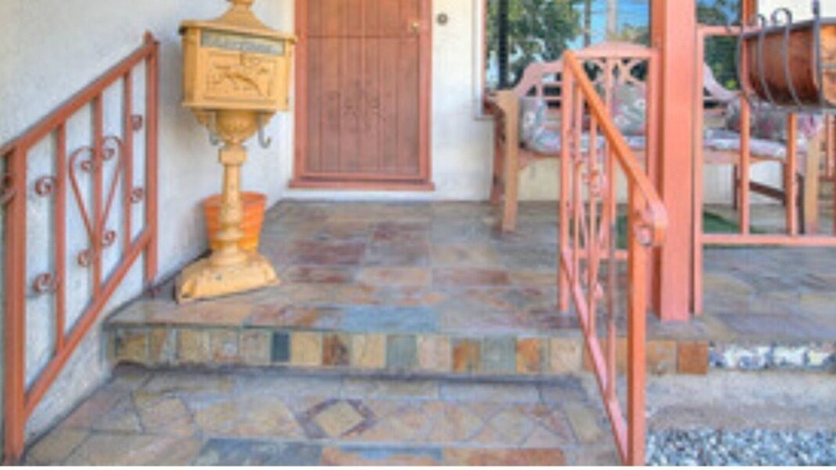 Rancho Dominguez House | Warm and Welcoming