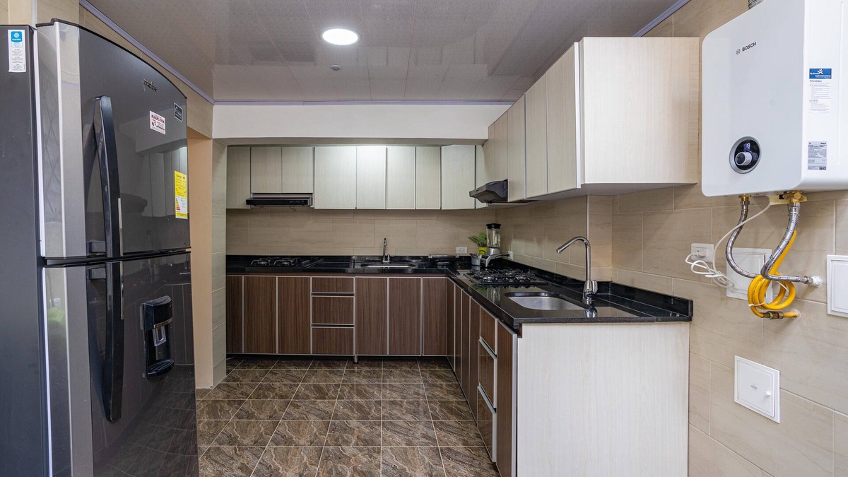 Chapinero Hotel | Warm home close to culture, art and movement