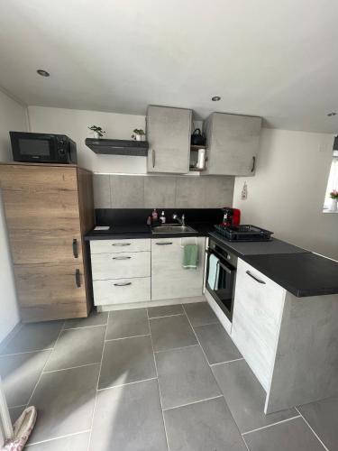 Madonne-et-Lamerey House | Warm home