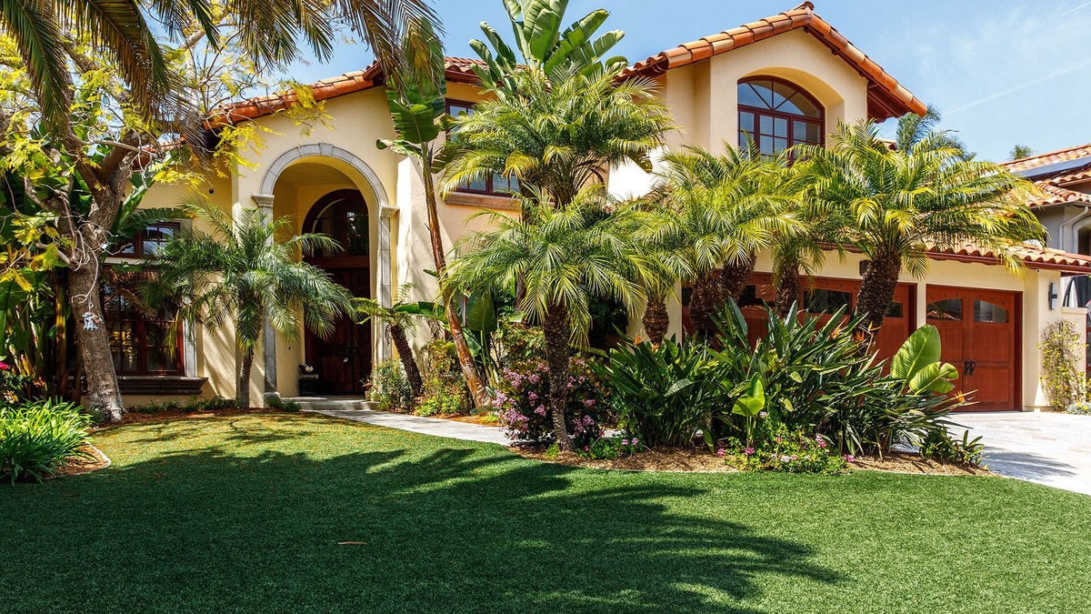 Carmel Valley House | Warm, Private East Del Mar Family Retreat near great Beaches, Golf & Rack Track!