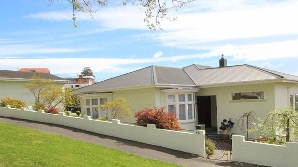 Oamaru House | Warm, spacious and centrally located