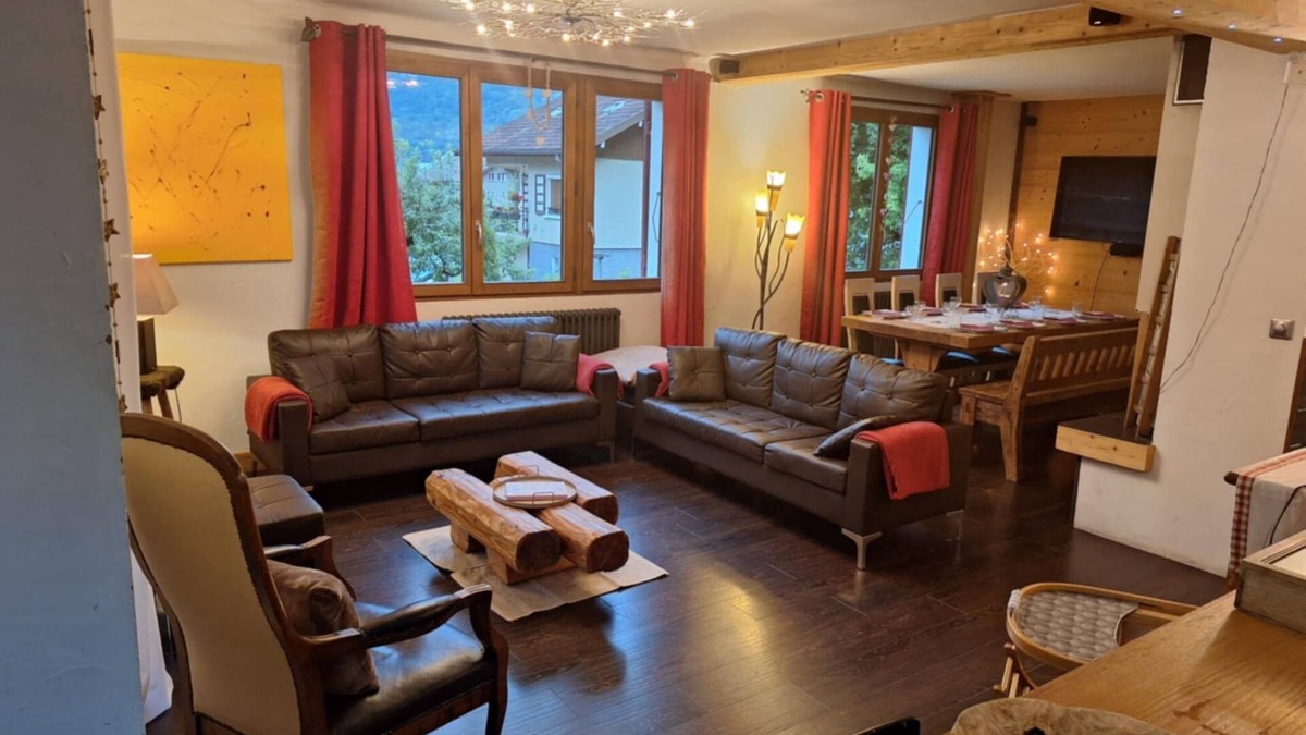 Thones Ski Chalet | Warm, spacious house 10 minutes from the ski slopes or Lake Annecy