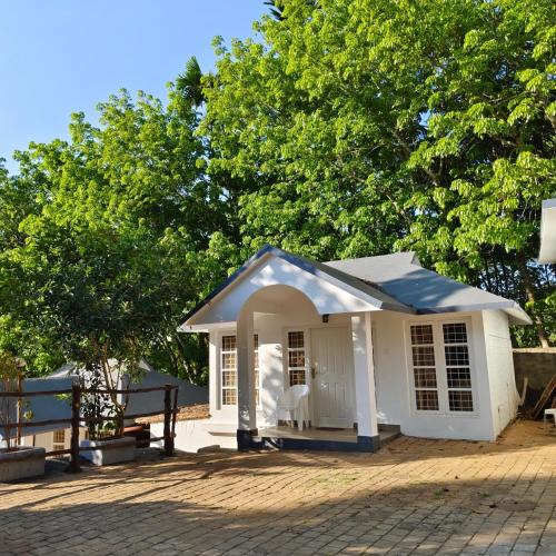 Vayittiri Resort | Warmlite Resort