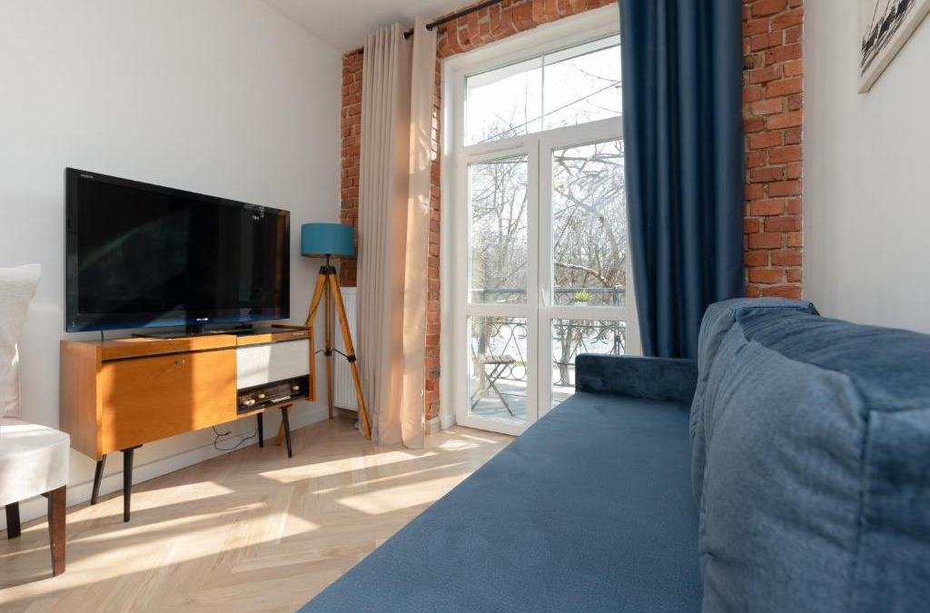 Pruszkow Apartment | Warsaw Pruszków Park View Comfortable Apartments by Noclegi Renters