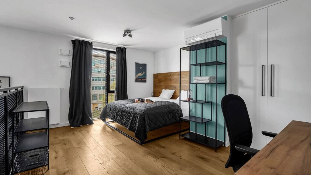 Praga Apartment | Warsaw Targowa Studio - 50m2, Top location - by Rentujemy