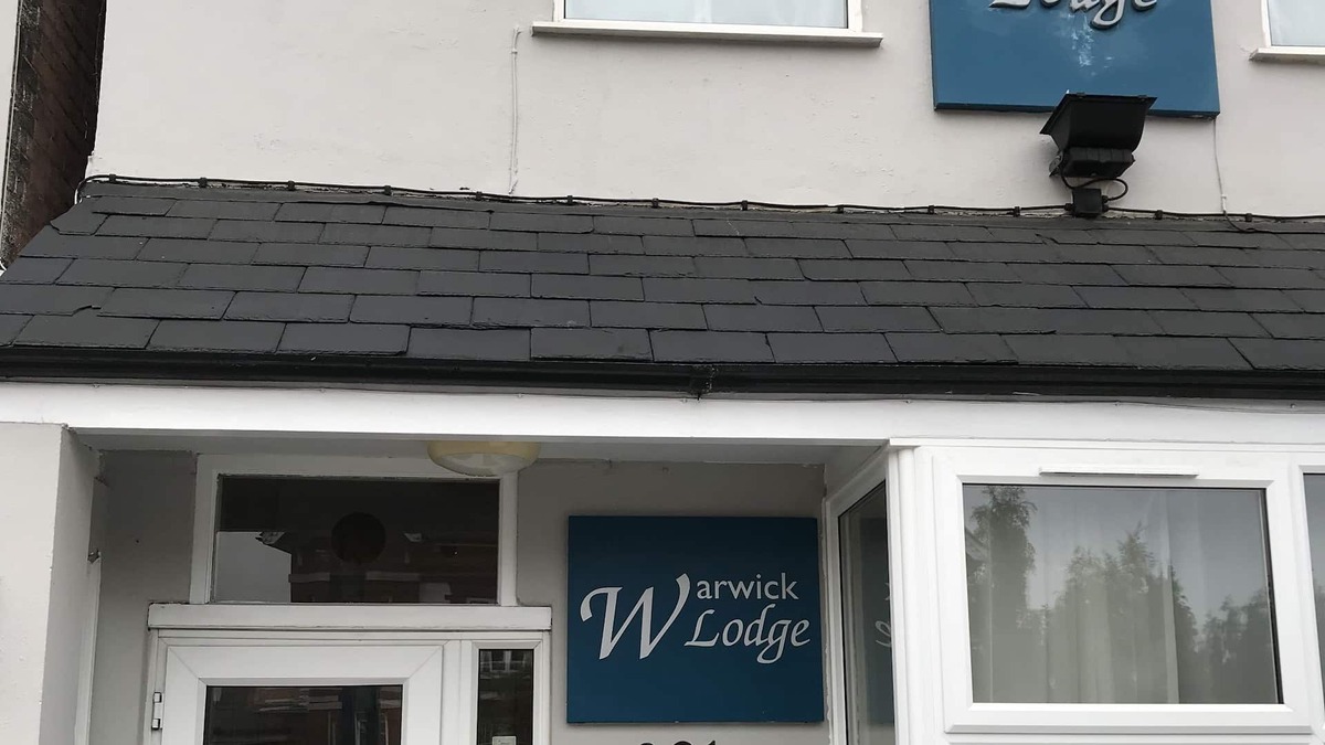 Tolworth Cabin | Warwick Lodge