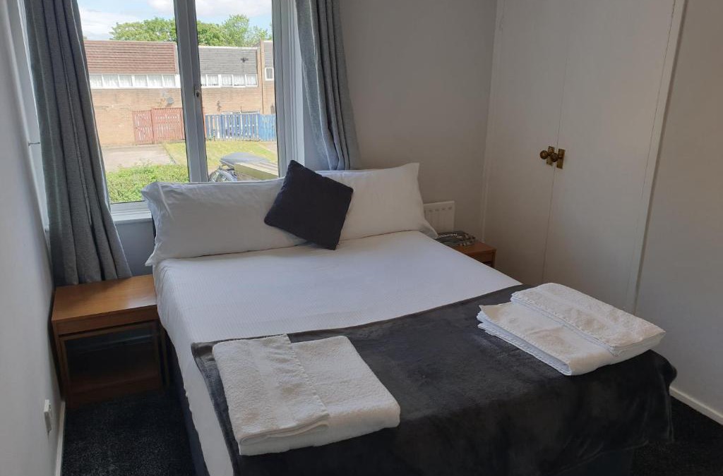 Washington House | Washington's Diamond 3 Bedroom House Sleeps 6Guest