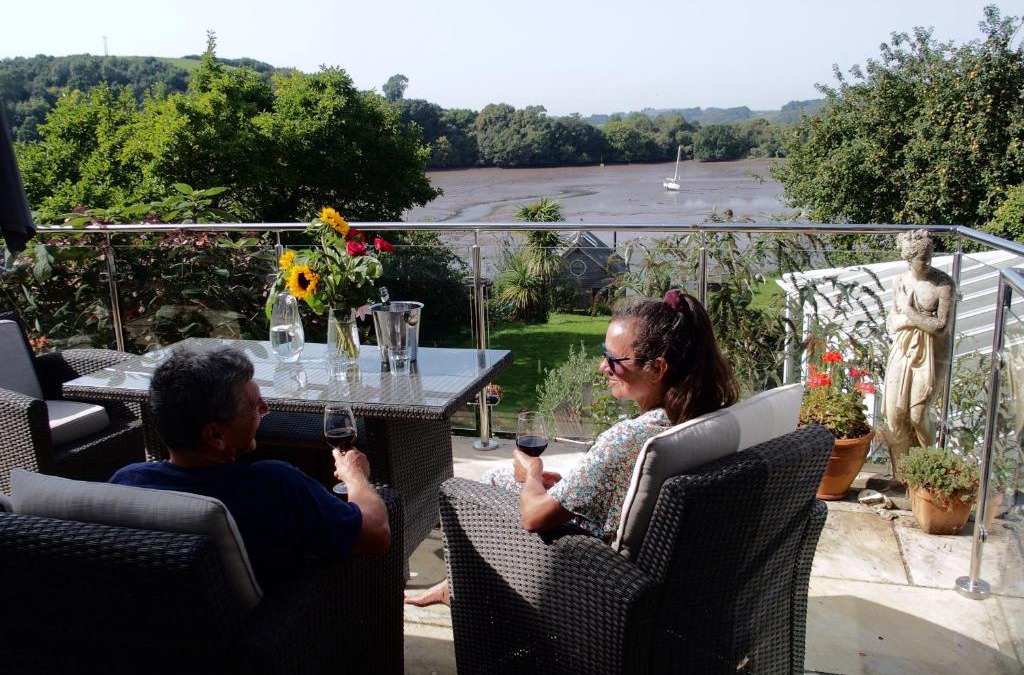 Dittisham Bed & Breakfast | Water Edge