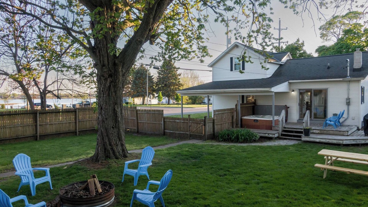 Spring Lake House | Water Escape; Hot Tub, River Views & Splash Pad