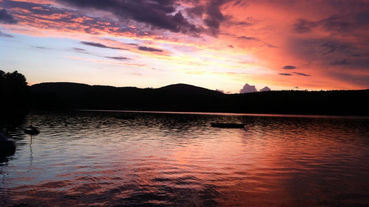 Ashland Cottage | Water Front 6 Bedroom Squam Lake House