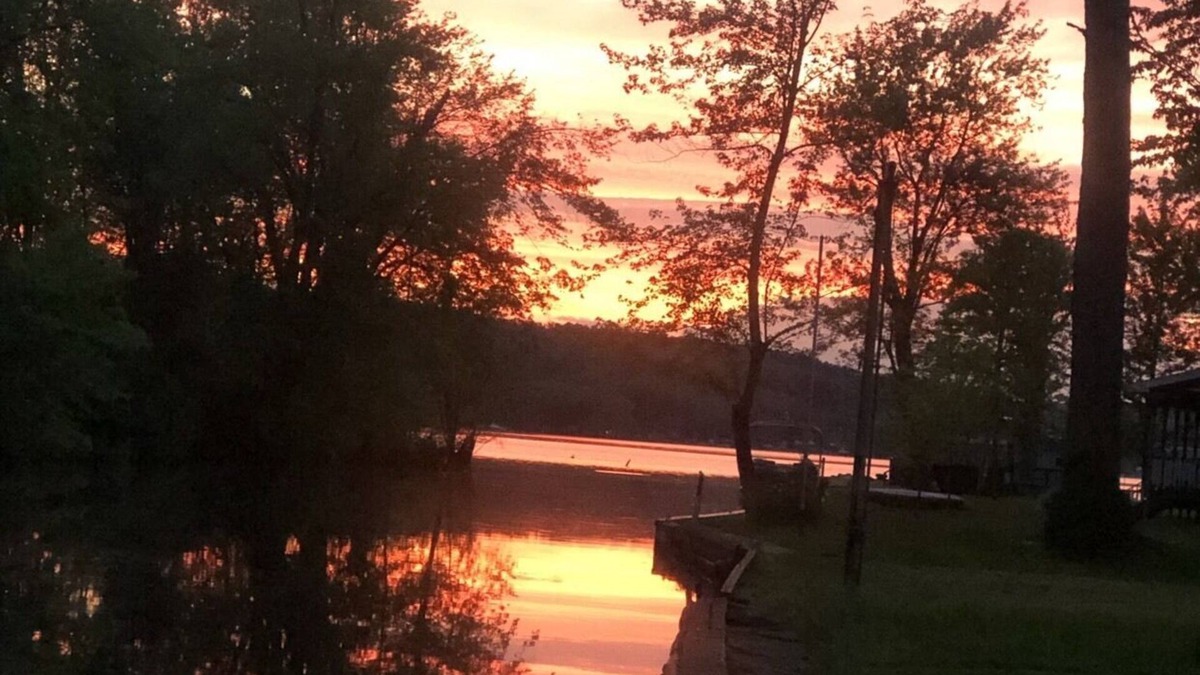 Ashville Cottage | Water front cottage