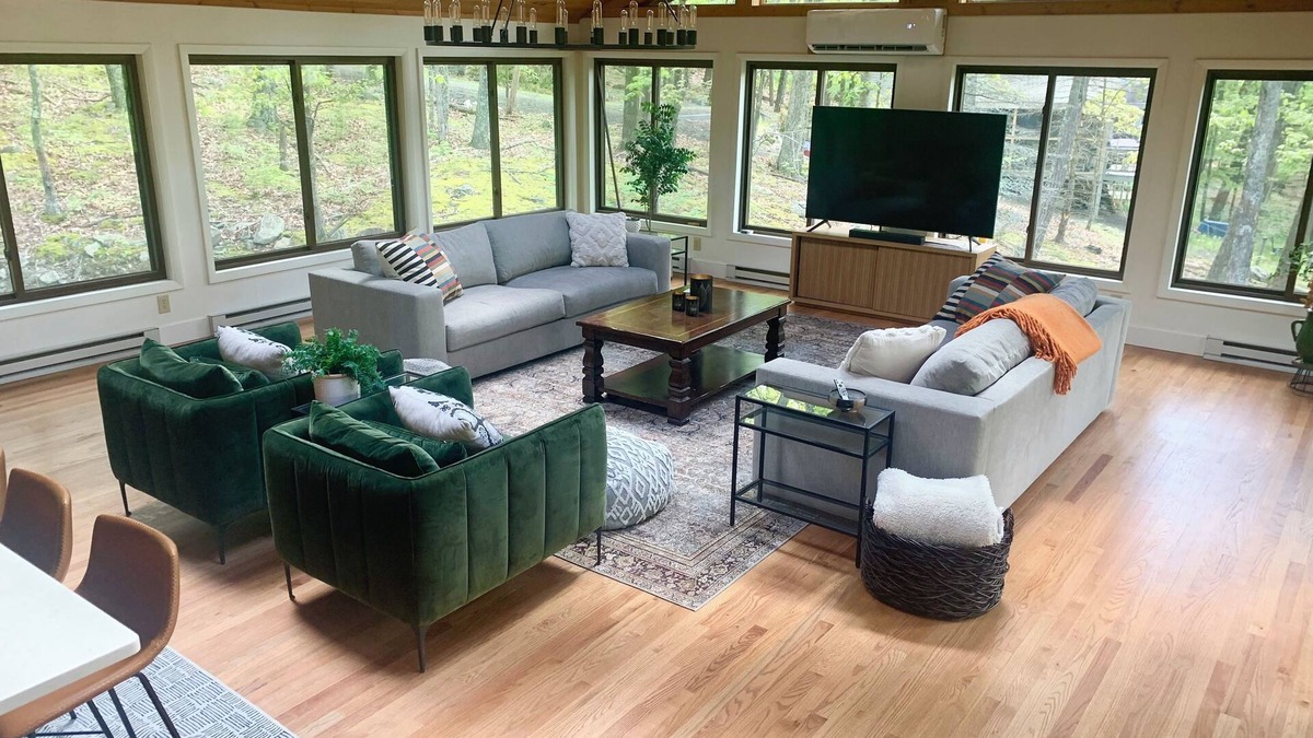 Hawley House | Water-Front Mountain Retreat