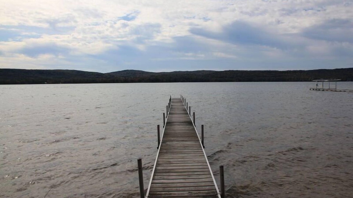 Empire Cottage | Water Front on Little Glen Lake