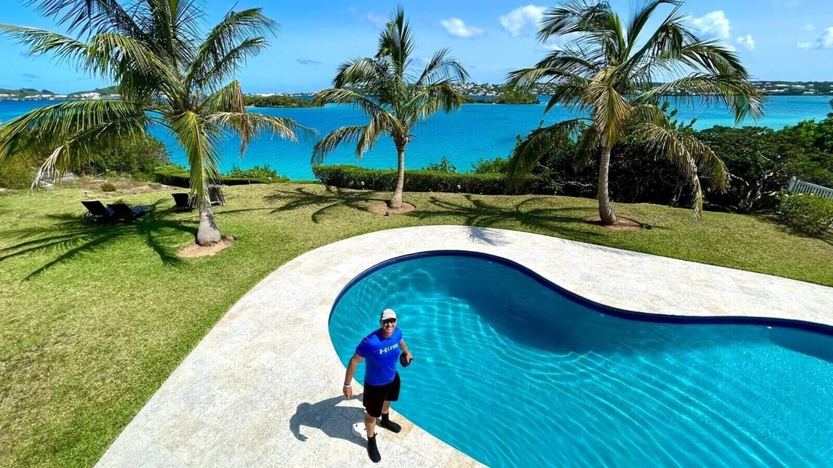 Hamilton Parish Apartment | Water Front property with great views, pool, use of Kayaks, & strong Wi-Fi.