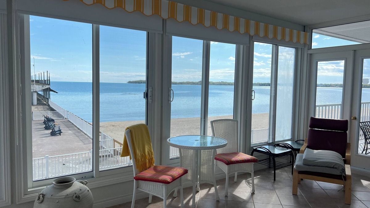 Crystal Beach House | Water front property directly in the beachnGated area with pool & tennis court